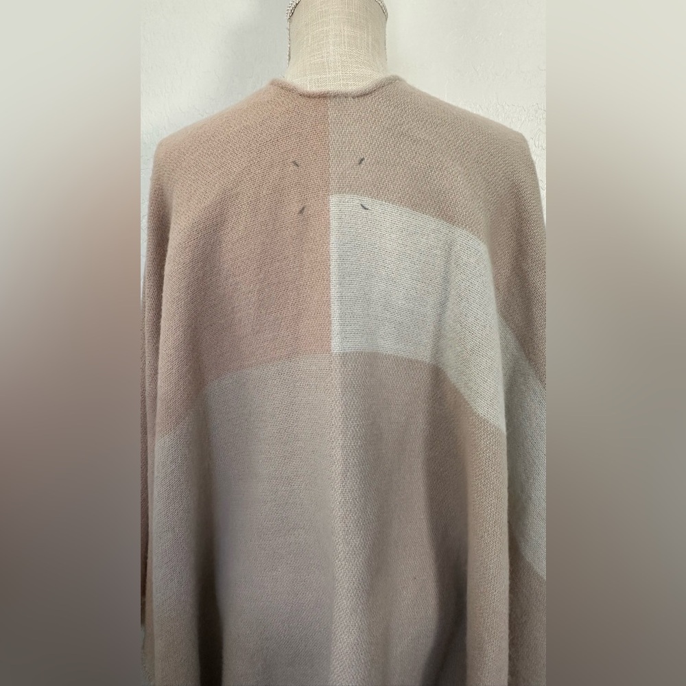 SOIA & KYO PINK/GRAY WOVEN SCARF-CARDIGAN WITH FRINGES SIZE One Size - Picture 3 of 9